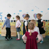 Zabawy na otwarciu CRDZ Wesoły Uśmiech